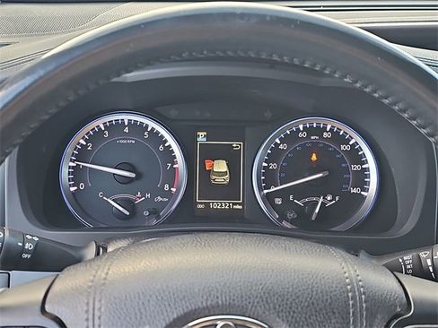 Used 2018 Toyota Highlander XLE w/ Carpet Mat Package (TMS) image 10