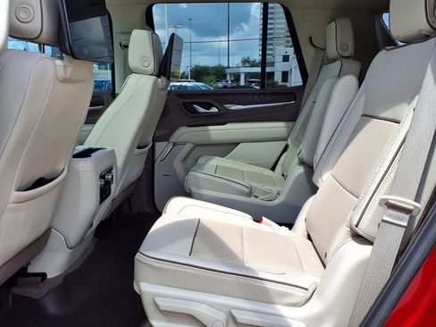 Used 2023 GMC Yukon Denali w/ Denali Reserve Package AWD/4WD image 5