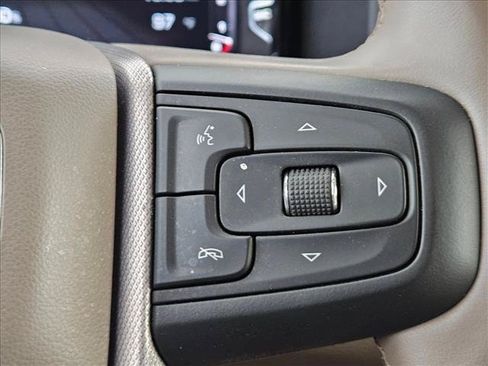 Used 2023 GMC Yukon XL Denali RWD image 23