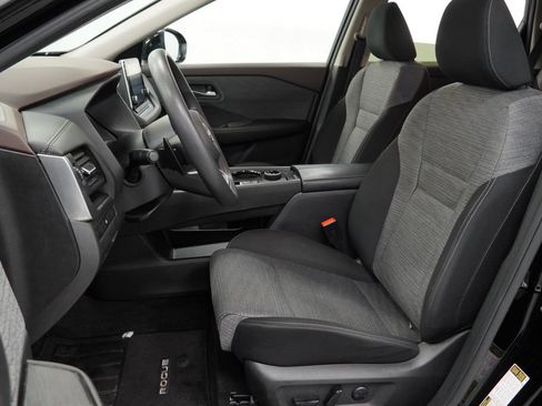 Used 2023 Nissan Rogue SV AWD/4WD image 7