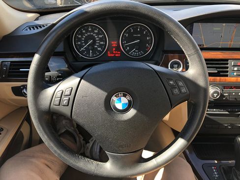 Used 2011 BMW 328i xDrive Sedan AWD/4WD image 13