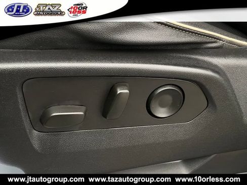 Used 2023 Chevrolet Suburban Premier AWD/4WD image 11