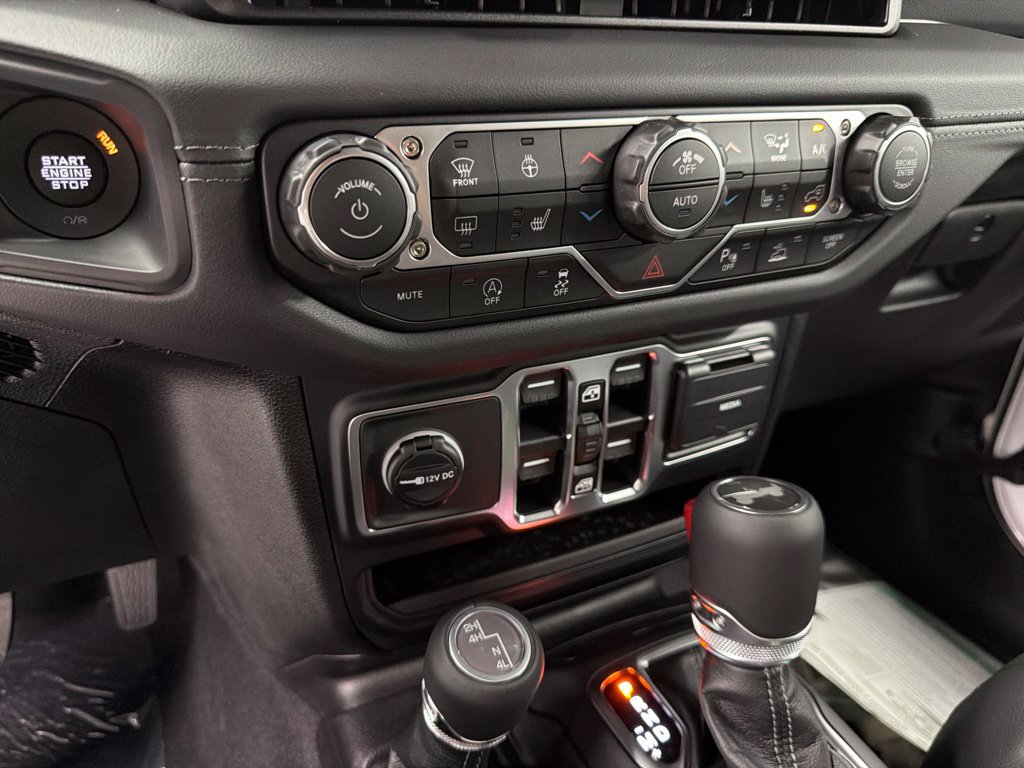 New 2027 Jeep Wrangler Unlimited Sahara AWD/4WD image 23