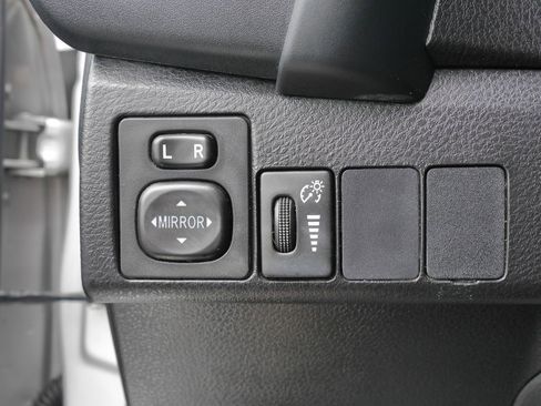 Used 2017 Toyota Corolla SE w/ SE Premium Package image 23