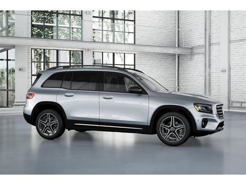 New 2025 Mercedes-Benz GLB 250 4MATIC image 14
