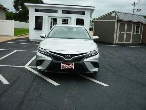 Used 2020 Toyota Camry SE AWD/4WD image 4