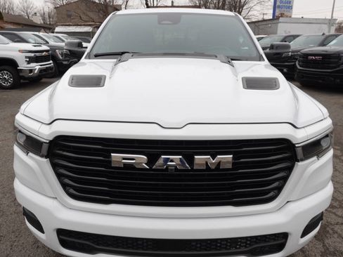 Used 2025 RAM 1500 Laramie w/ Sport Appearance Package AWD/4WD image 7