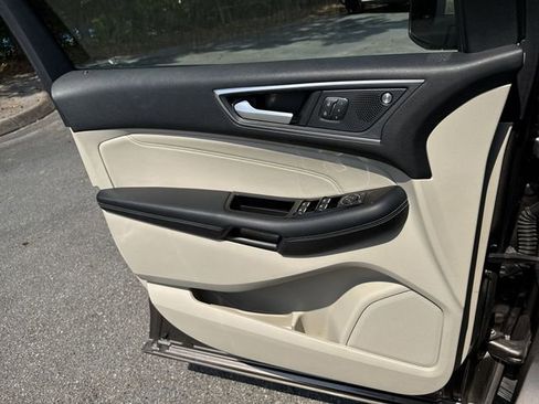 Used 2019 Ford Edge Titanium w/ Equipment Group 301A image 26