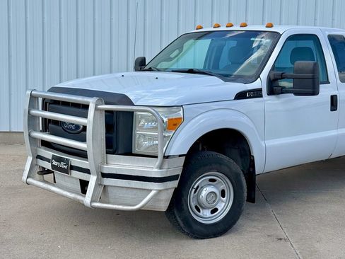Used 2012 Ford F250 XL AWD/4WD image 2
