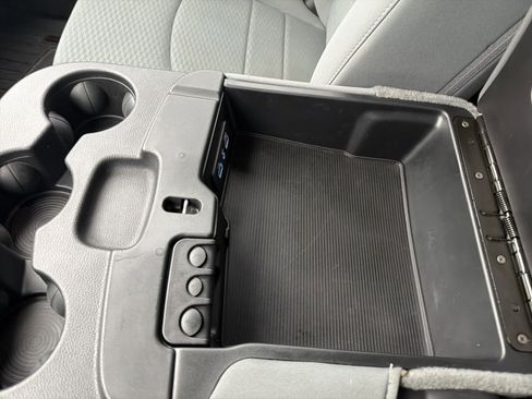 Used 2019 RAM 1500 Express image 32