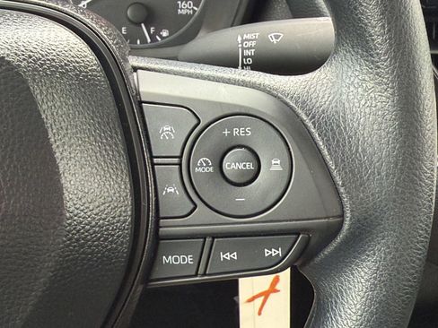Certified 2025 Toyota Corolla LE FWD image 17
