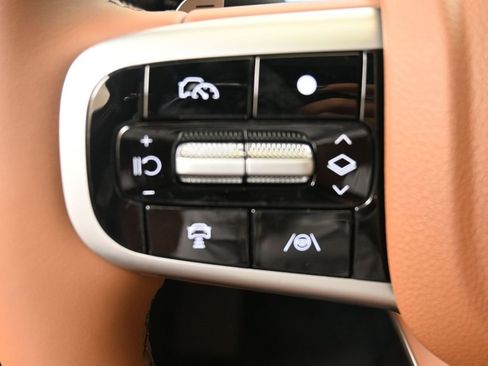 New 2026 Genesis GV70 2.5T Advanced image 24