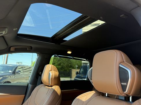 Certified 2026 INFINITI QX60 Autograph w/ Dark Cargo Package image 14