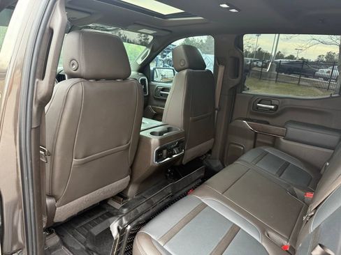 Used 2020 GMC Sierra 1500 Denali w/ Denali Ultimate Package image 30