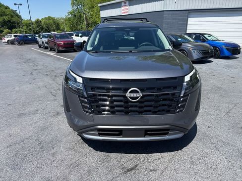 New 2026 Nissan Pathfinder SL FWD image 8