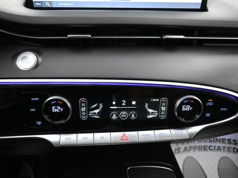 Used 2025 Genesis Electrified GV70 AWD/4WD image 17