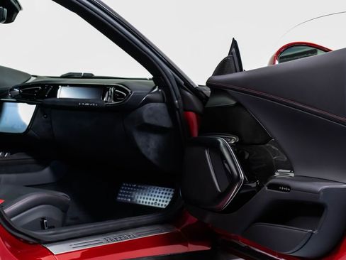 Certified 2025 Ferrari 12Cilindri RWD image 46