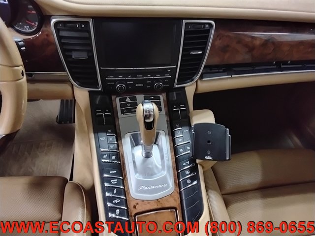 Used 2012 Porsche Panamera image 10