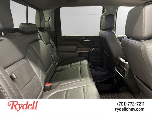 Used 2020 GMC Sierra 2500 Denali w/ Denali Ultimate Package AWD/4WD image 17