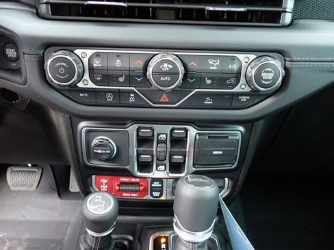 New 2026 Jeep Gladiator Rubicon AWD/4WD image 16