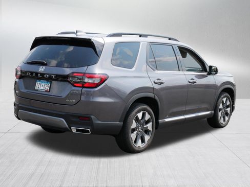 Certified 2026 Honda Pilot Elite image 7
