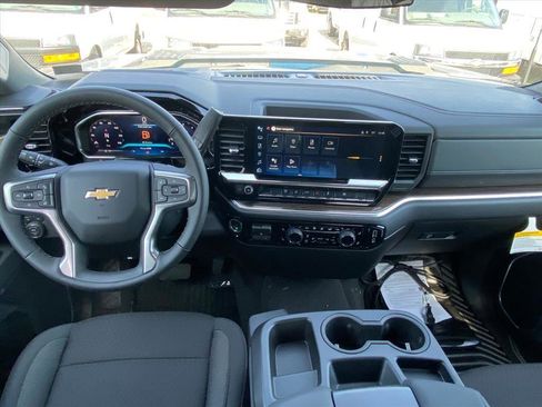 New 2026 Chevrolet Silverado 3500 LT image 13