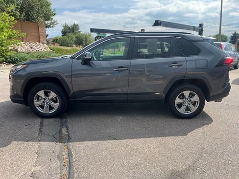 Used 2024 Toyota RAV4 XLE image 7