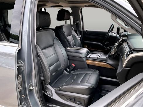 Used 2019 GMC Yukon Denali w/ Open Road Package AWD/4WD image 9