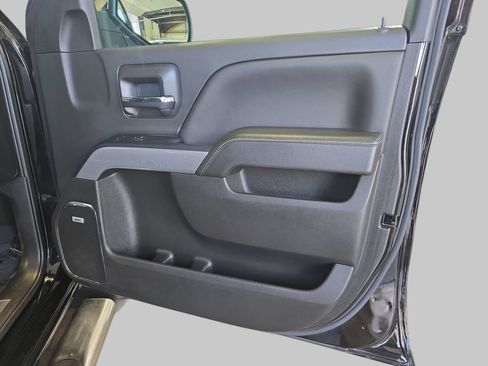 Used 2017 Chevrolet Silverado 1500 LTZ Z71 w/ LTZ Plus Package AWD/4WD image 11