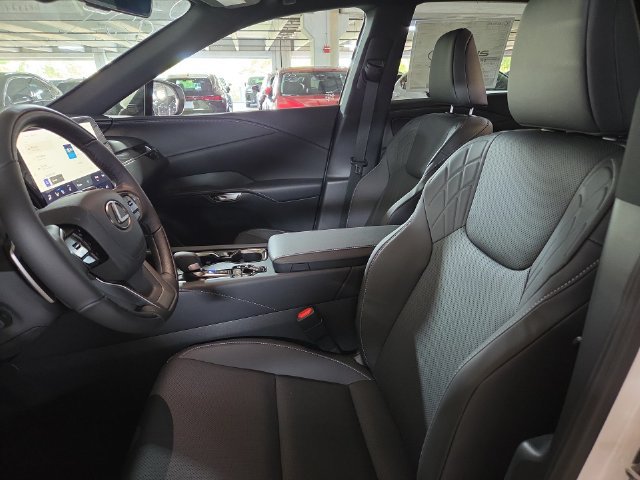 New 2026 Lexus RX 450h AWD w/ Convenience Package image 11