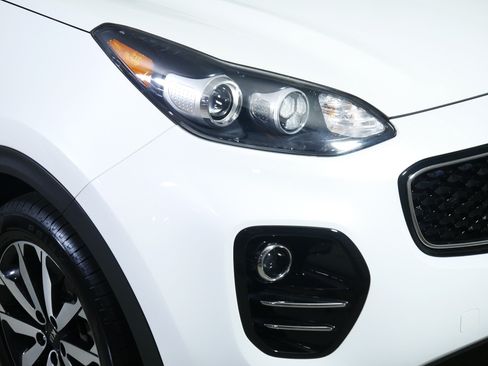 Used 2017 Kia Sportage EX w/ EX Premium Package AWD/4WD image 16