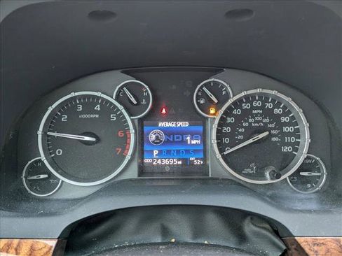 Used 2017 Toyota Tundra 1794 Edition image 10