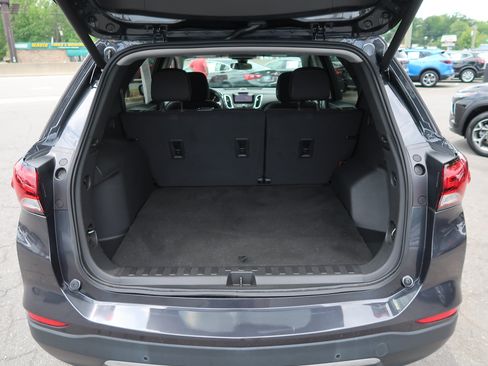 Used 2023 Chevrolet Equinox LT FWD image 36