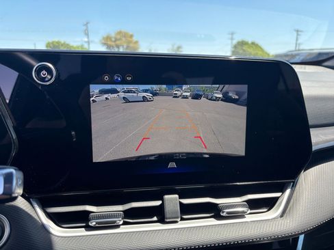 Used 2025 Chevrolet Equinox LT AWD/4WD image 23