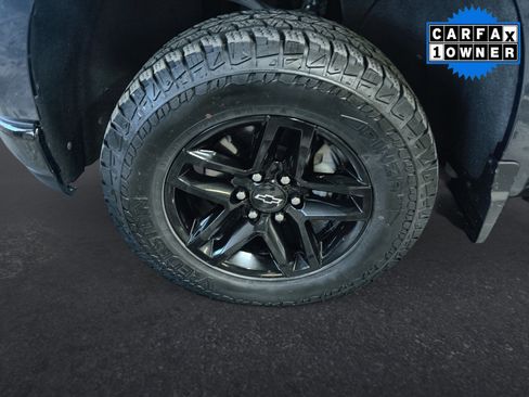 Used 2022 Chevrolet Silverado 1500 Custom Trail Boss w/ Safety Confidence Package AWD/4WD image 18