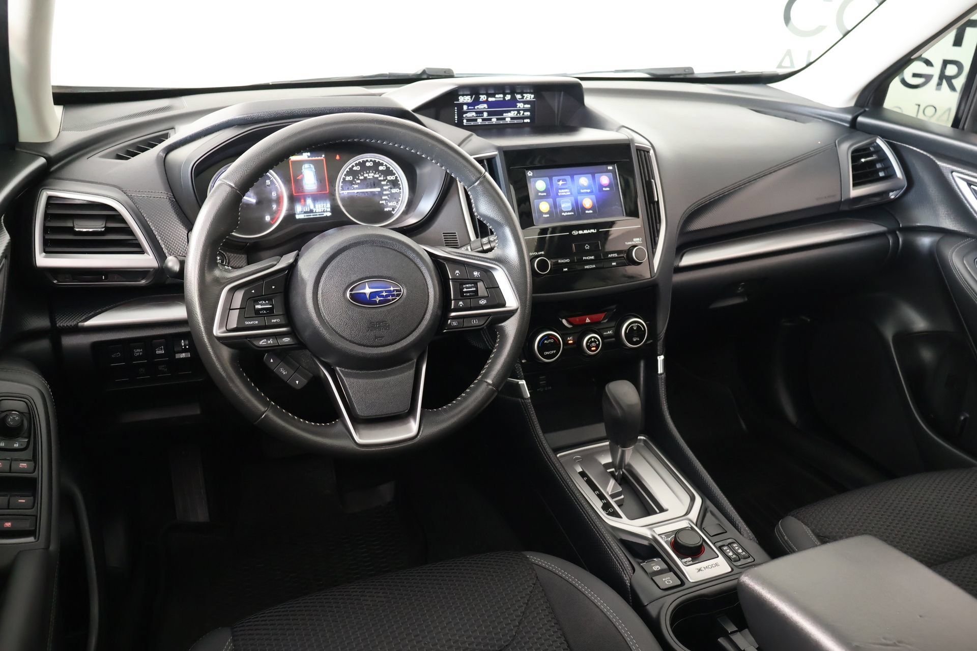 Used 2024 Subaru Forester Premium AWD/4WD image 2