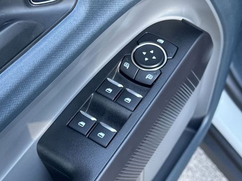 New 2025 Ford Maverick XL image 16