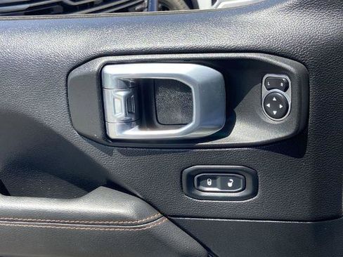 Used 2021 Jeep Gladiator Mojave AWD/4WD image 18