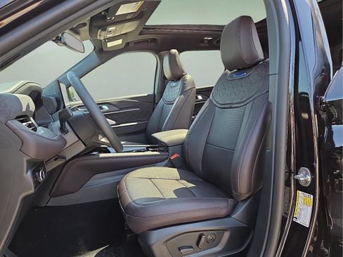 New 2026 Ford Explorer Platinum w/ LUX Leather Package AWD/4WD image 11