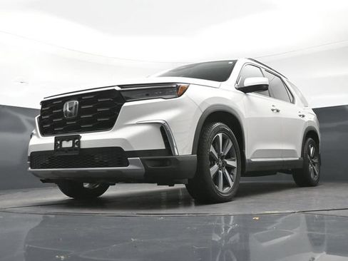 Certified 2023 Honda Pilot Touring image 26
