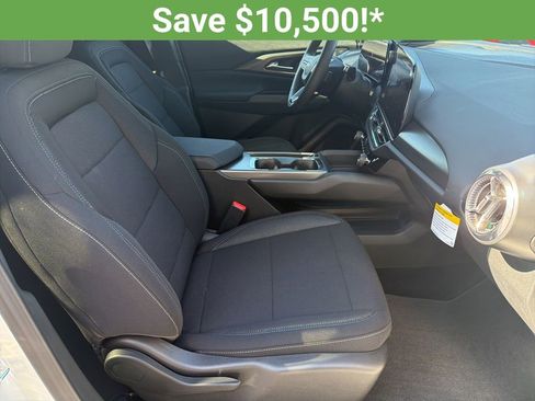 New 2026 Chevrolet Equinox EV LT image 23