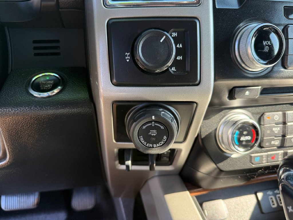 Used 2016 Ford F150 Lariat AWD/4WD image 21
