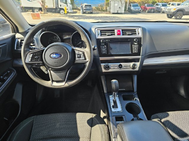 Used 2019 Subaru Outback 2.5i AWD/4WD image 18