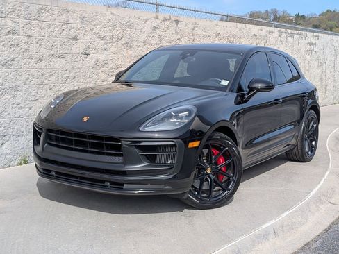 Certified 2022 Porsche Macan GTS image 1