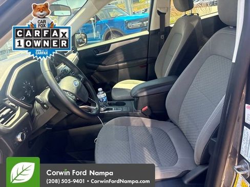 Used 2022 Ford Escape SE w/ SE Sport Appearance Package AWD/4WD image 10