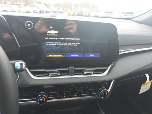 New 2026 Chevrolet Equinox LT w/ Convenience Package II image 18