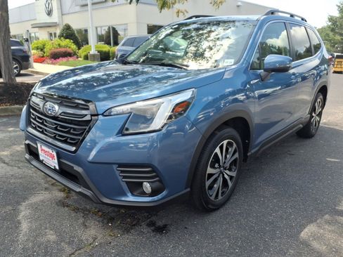 Used 2023 Subaru Forester Limited AWD/4WD image 5