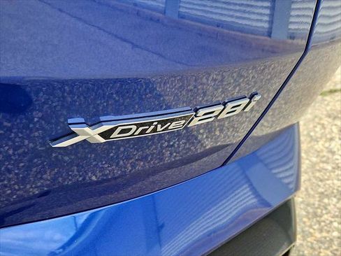 Used 2025 BMW X2 xDrive28i w/ Technology Package AWD/4WD image 6