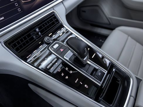 Certified 2023 Porsche Panamera Platinum Edition RWD image 37