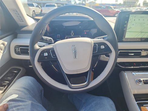 New 2026 Lincoln Aviator Reserve w/ Luxury Package RWD image 33